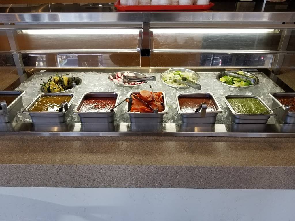 Santanas Mexican Food | restaurant | 10050 Mission Gorge Rd, Santee, CA 92071, USA | 6196317680 OR +1 619-631-7680