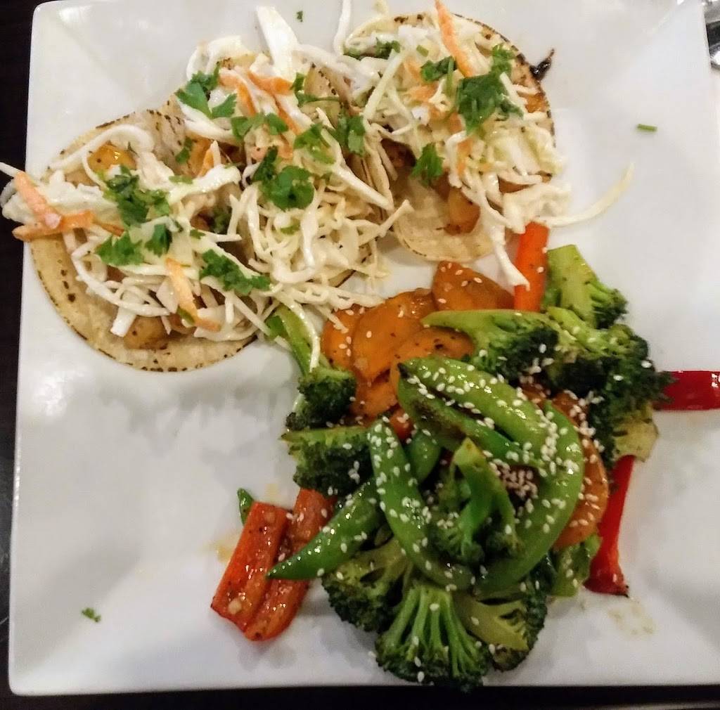 The Ginger Root Restaurant & Bar | restaurant | 5040 N Tarrant Pkwy #136, Fort Worth, TX 76244, USA | 8174794109 OR +1 817-479-4109