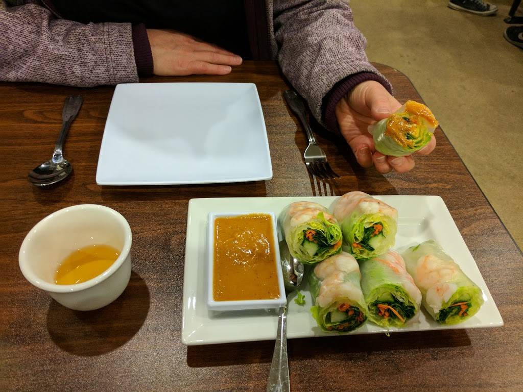 Nuans Thai Kitchen | restaurant | 2350 E Fort Union Blvd, Cottonwood Heights, UT 84121, USA | 8017332622 OR +1 801-733-2622