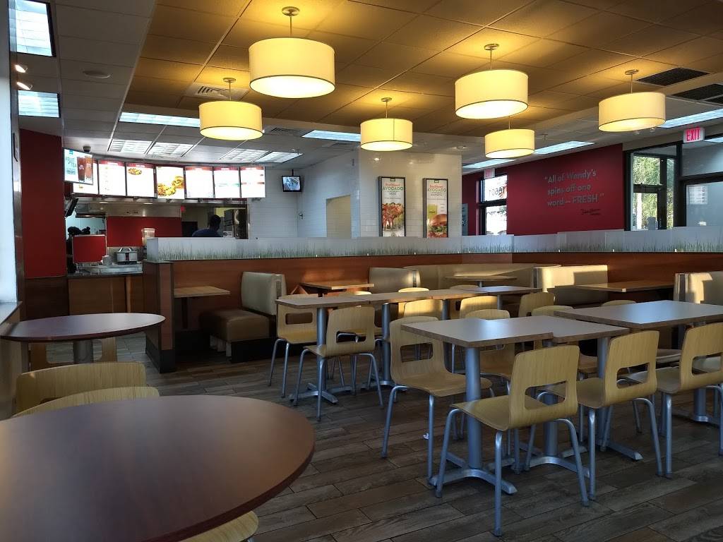 Wendys | restaurant | 16601 NW 57th Ave, Hialeah, FL 33014, USA | 3056232690 OR +1 305-623-2690