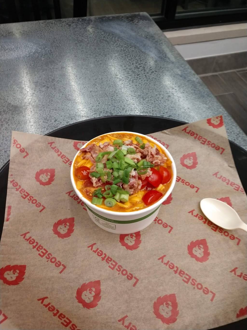 Leos Eatery | restaurant | 2212 W Main St, Greenfield, IN 46140, USA | 3173181946 OR +1 317-318-1946