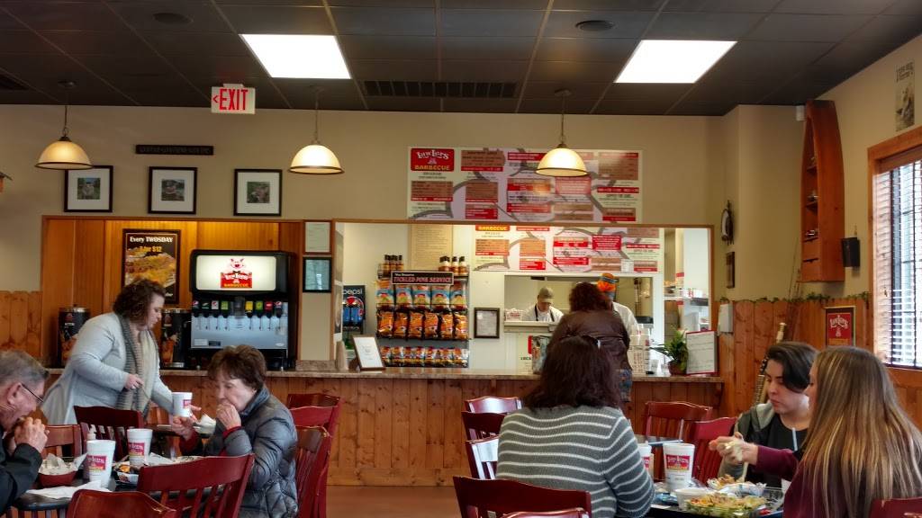 LawLers Barbecue | restaurant | 544 Hughes Rd, Madison, AL 35758, USA | 2567720590 OR +1 256-772-0590