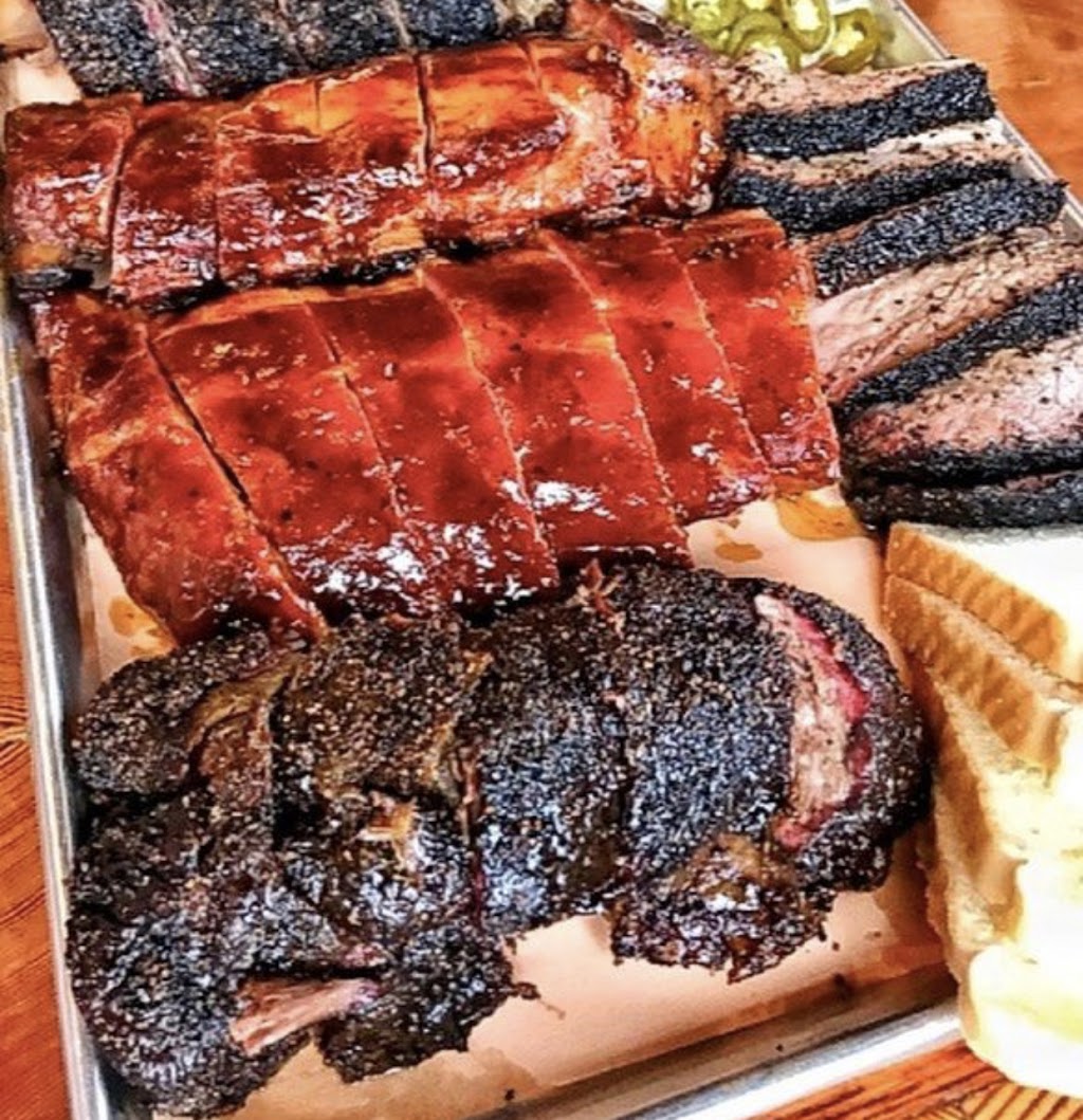 Simpsons BBQ Junkies | restaurant | 105 E Suffolk Ct, Flint, MI 48507, USA | 2484721188 OR +1 248-472-1188