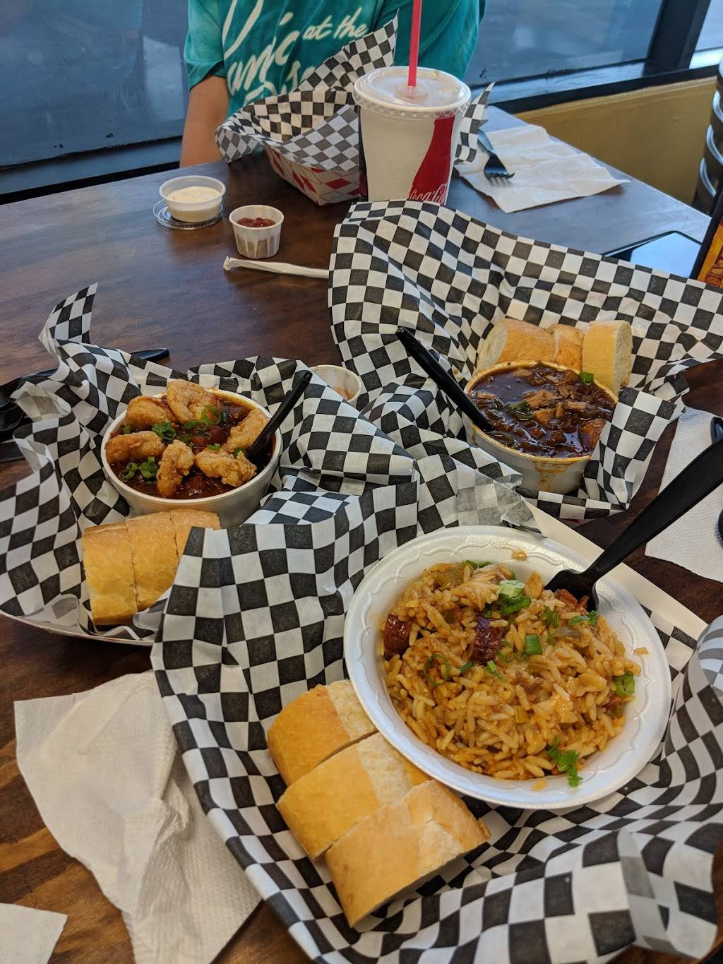 LouZiana Food | restaurant | 7128 Miramar Rd, San Diego, CA 92121, USA | 8585666000 OR +1 858-566-6000