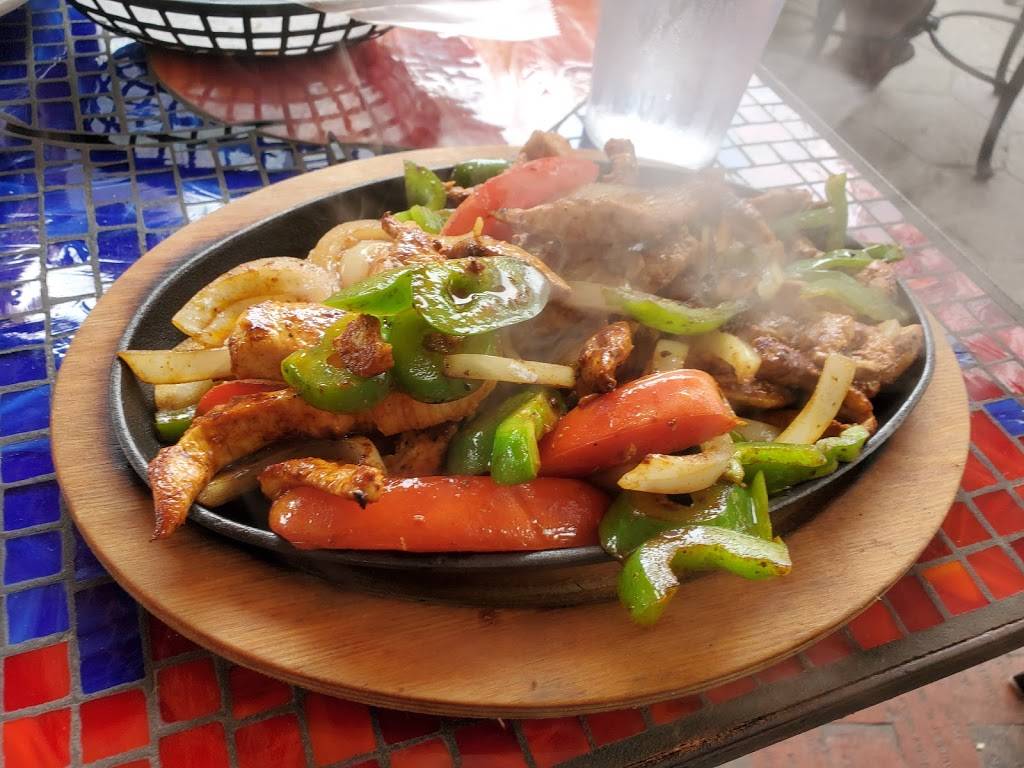 Pepes Cantina Church Street | restaurant | 120 W Church St, Orlando, FL 32801, USA | 4077302341 OR +1 407-730-2341