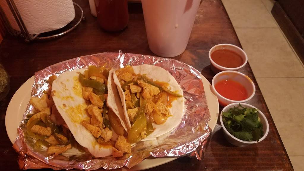 Taqueria El Paraiso | restaurant | 1880 College St, Beaumont, TX 77701, USA | 4098329209 OR +1 409-832-9209