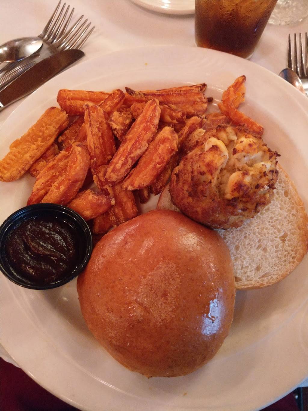 Fireside Restaurant & Lounge | night club | 1716 Underpass Way, Hagerstown, MD 21740, USA | 3017334800 OR +1 301-733-4800