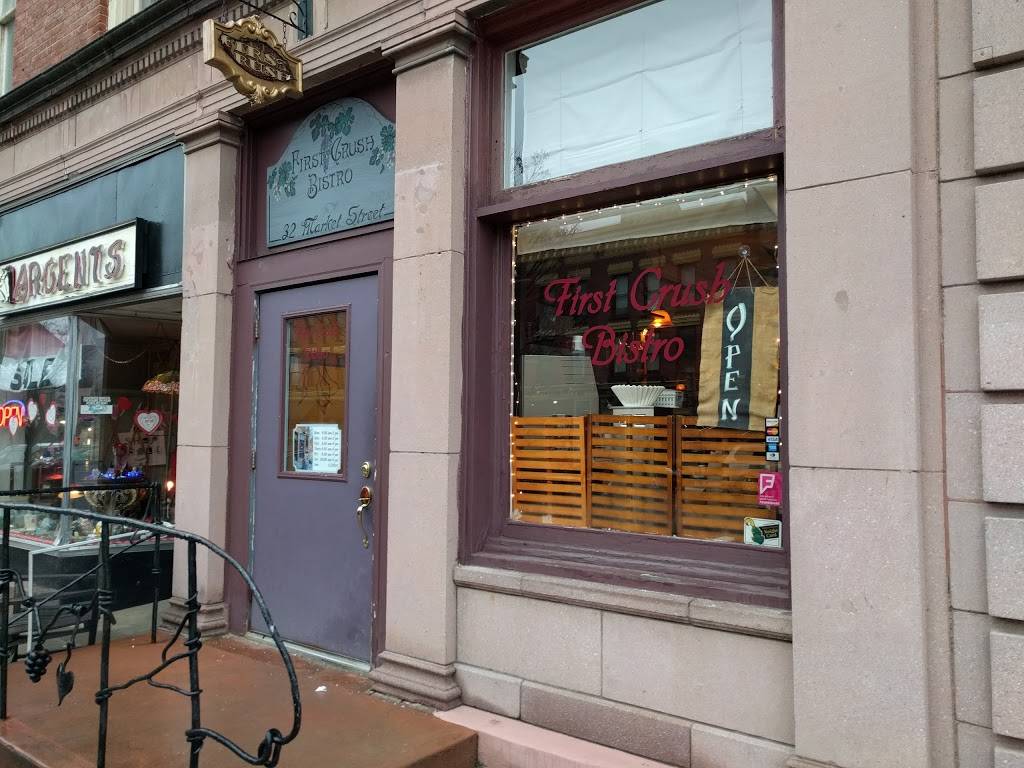 Crush Bistro | restaurant | 32 Market St, Potsdam, NY 13676, USA | 3152655282 OR +1 315-265-5282