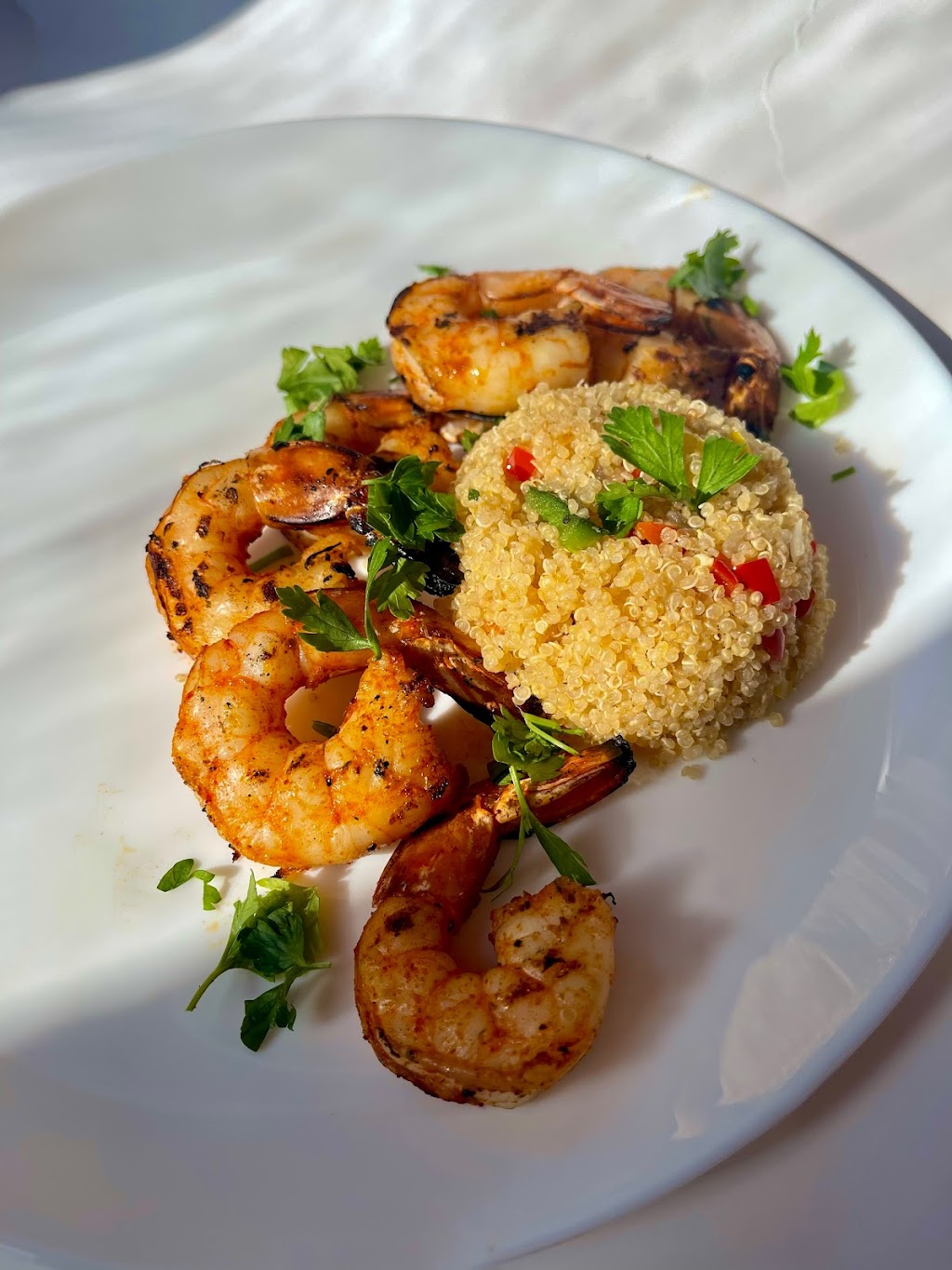 Healthy Eats Nutrition | restaurant | 1 Park Ln Blvd, Dearborn, MI 48126, USA | 3132719913 OR +1 313-271-9913