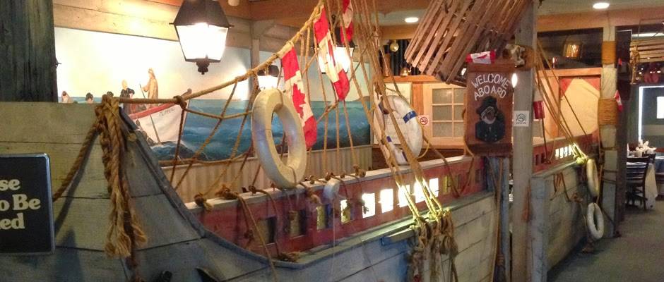 Flippers Fish House | meal takeaway | 2300 Lawrence Ave E, Scarborough, ON M1P 2K9, Canada | 4167596671 OR +1 416-759-6671