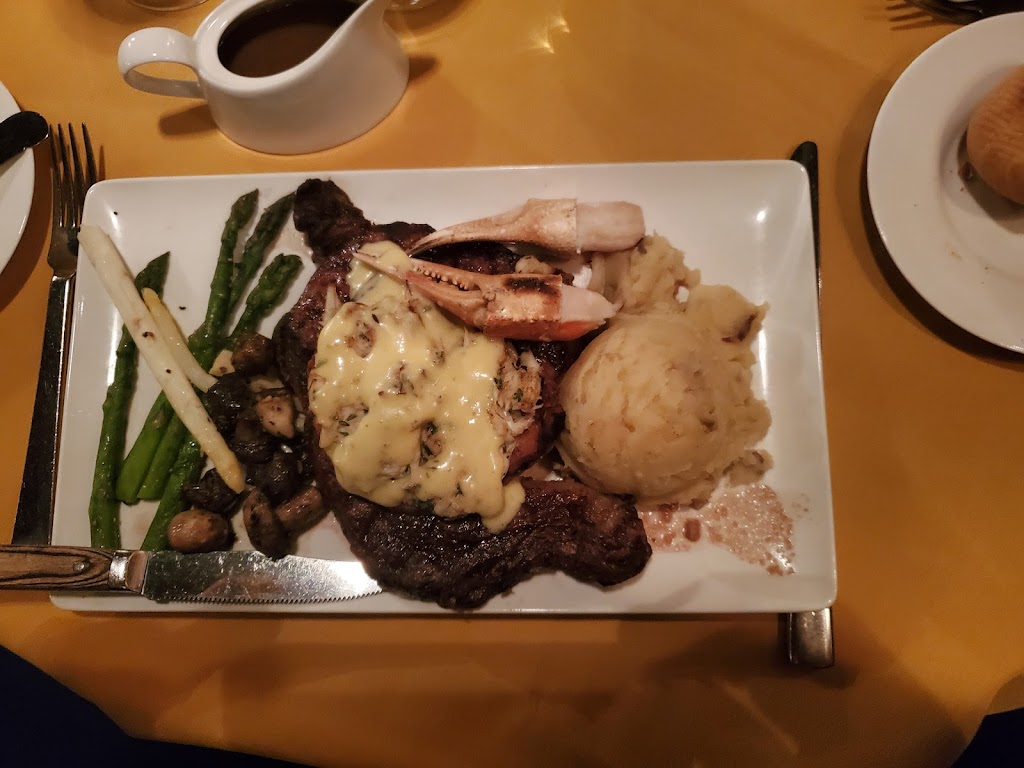 Hugos Cellar | restaurant | 202 Fremont Street Experience, Las Vegas, NV 89101, USA | 7023854011 OR +1 702-385-4011