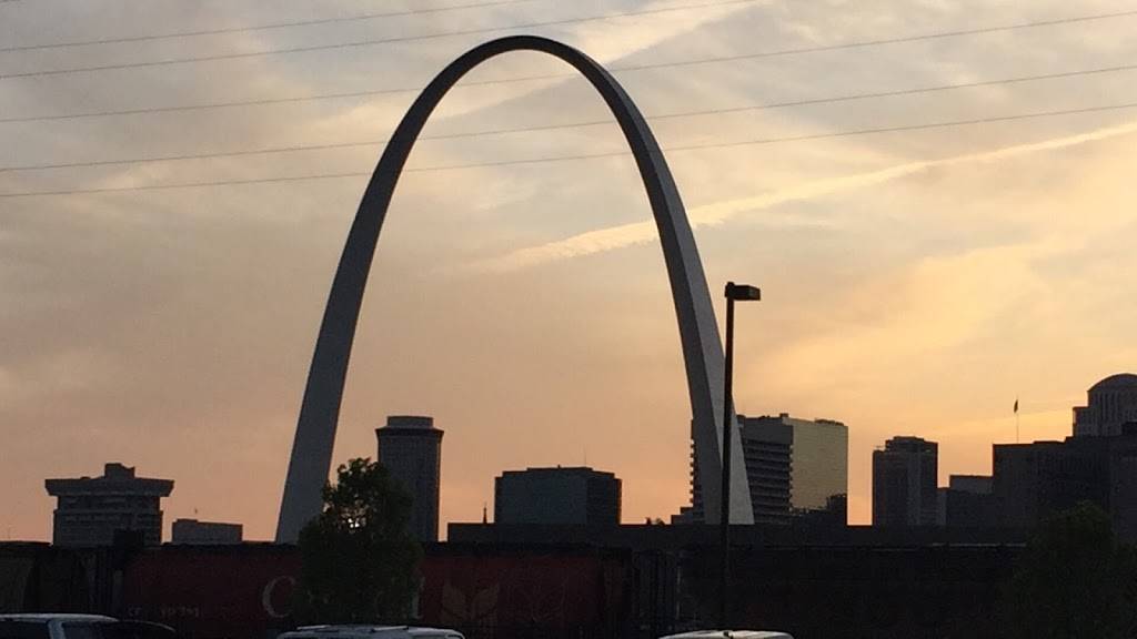 Prime Steakhouse | restaurant | 200 S Front St, East St Louis, IL 62201, USA | 8007770777 OR +1 800-777-0777