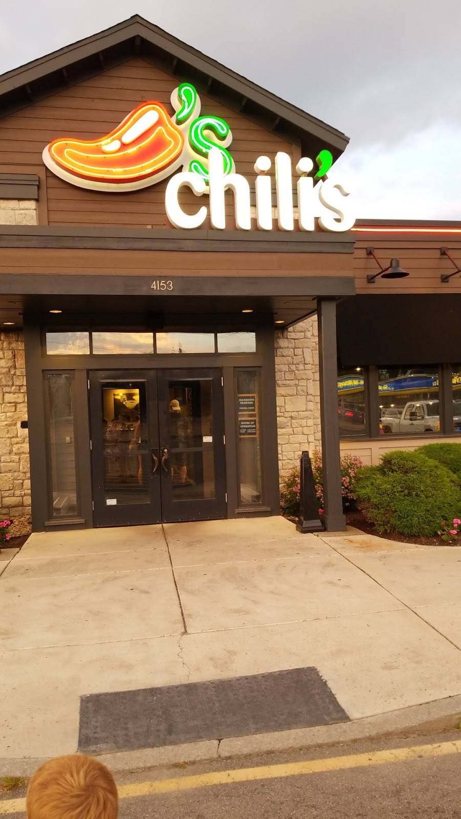 Chilis Grill & Bar | restaurant | 4153 Transit Rd, Buffalo, NY 14221, USA | 7166340505 OR +1 716-634-0505