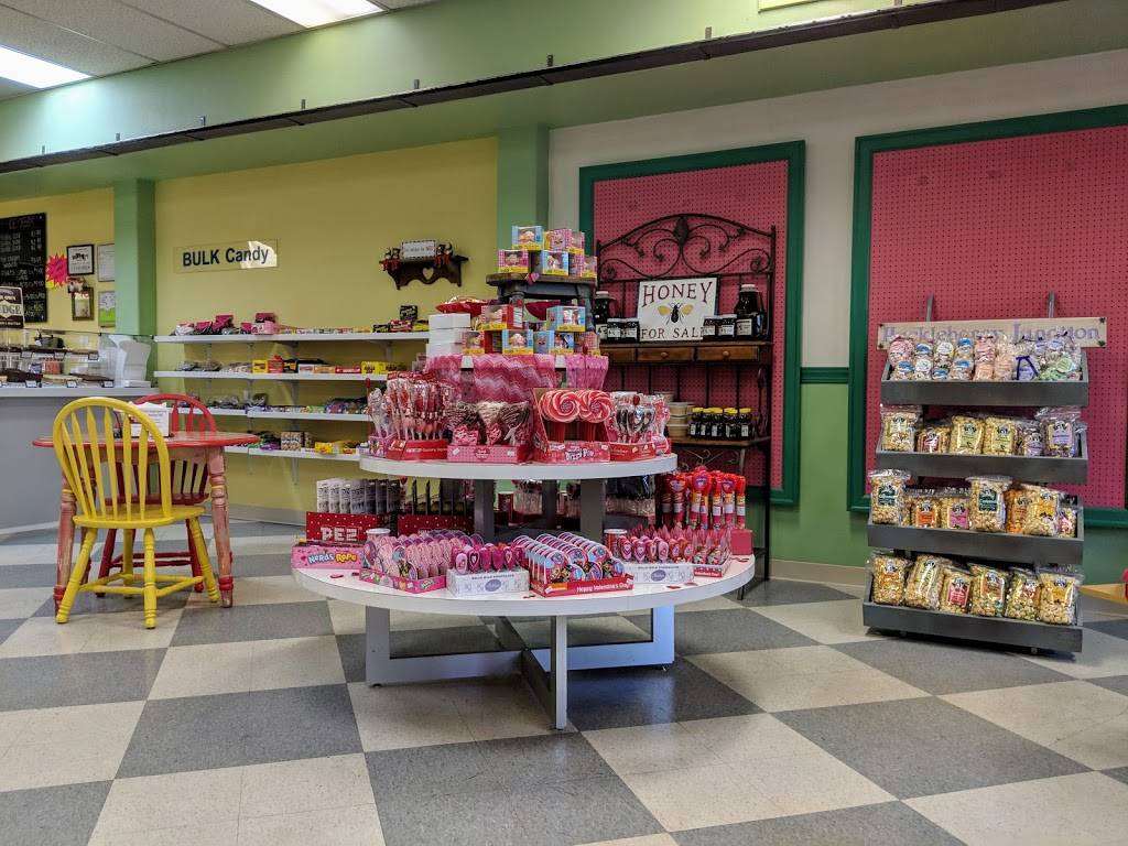 WhistleStop Sweet Shop & Diner | restaurant | 1508 3rd St suite b, Marysville, WA 98270, USA | 3603227432 OR +1 360-322-7432