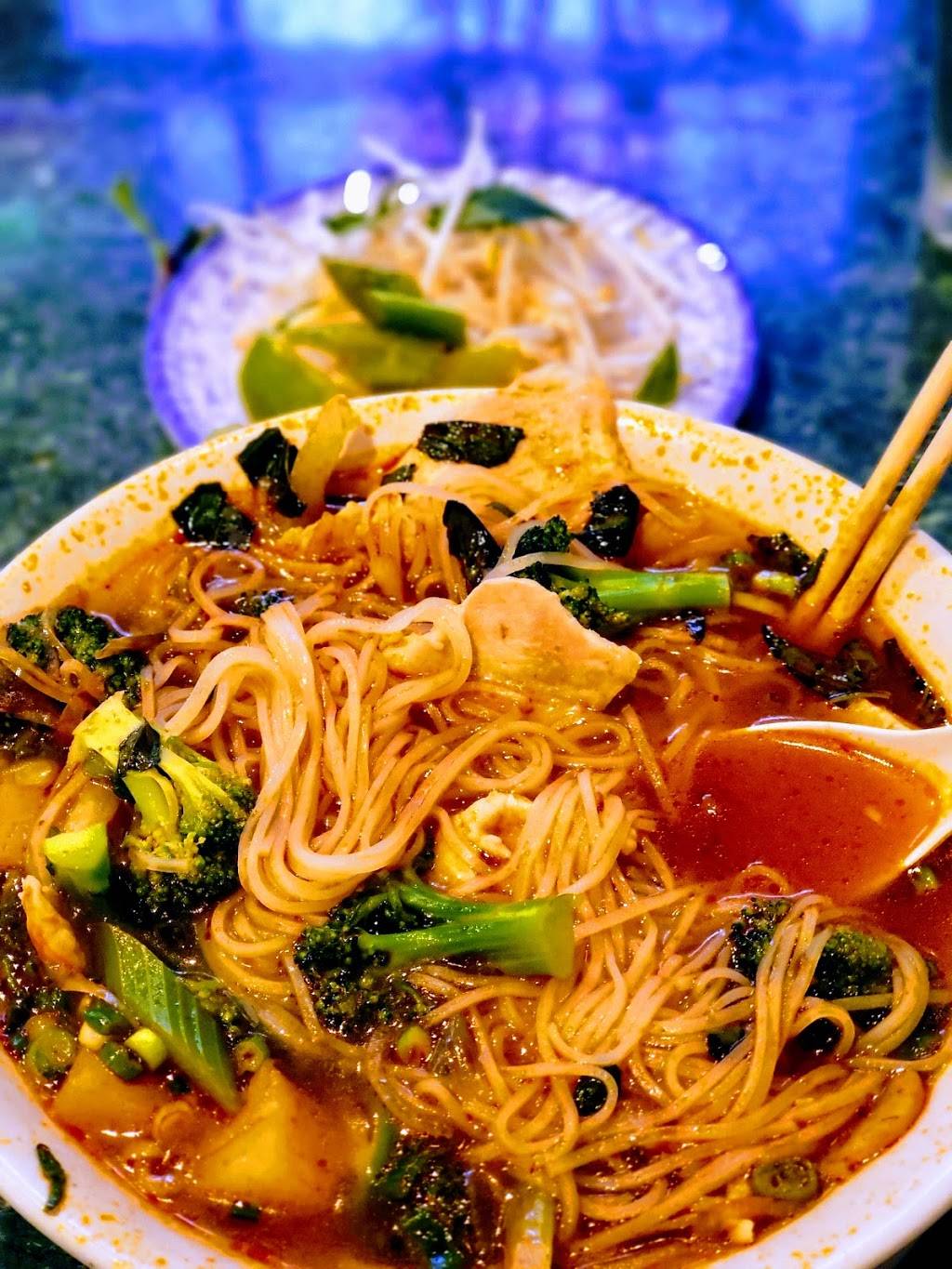 Julies Garden | restaurant | 81 Yesler Way, Seattle, WA 98104, USA | 2062233690 OR +1 206-223-3690