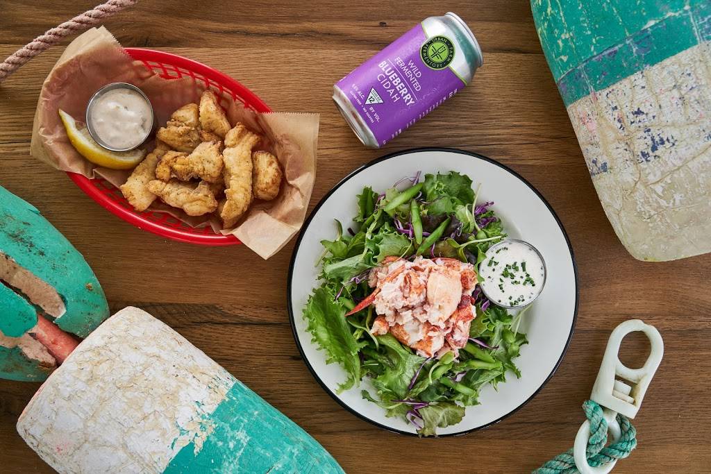 Lukes Lobster Portland Pier | restaurant | 60 Portland Pier, Portland, ME 04101, USA | 2072746097 OR +1 207-274-6097