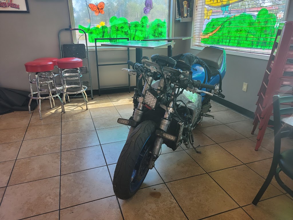 Figaros Pizza | restaurant | 175 2nd Ave, Gold Hill, OR 97525, USA | 5418557770 OR +1 541-855-7770