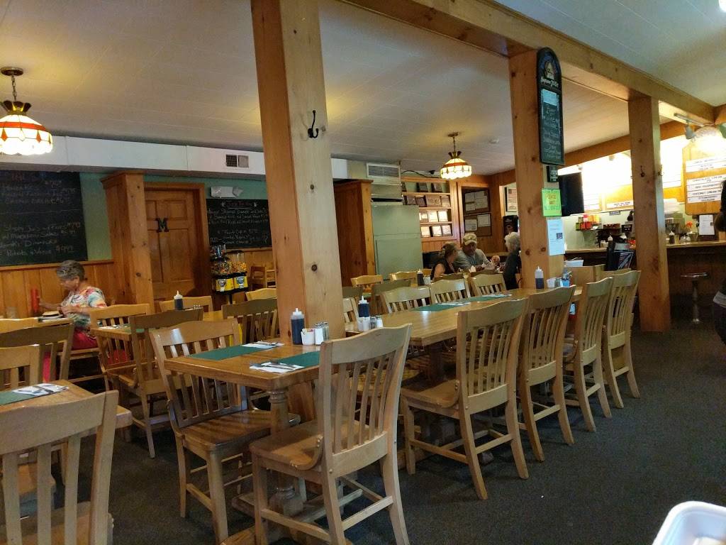 Bobs Country Kitchen | restaurant | 42 S Main St, Lanesborough, MA 01237, USA | 4134993934 OR +1 413-499-3934