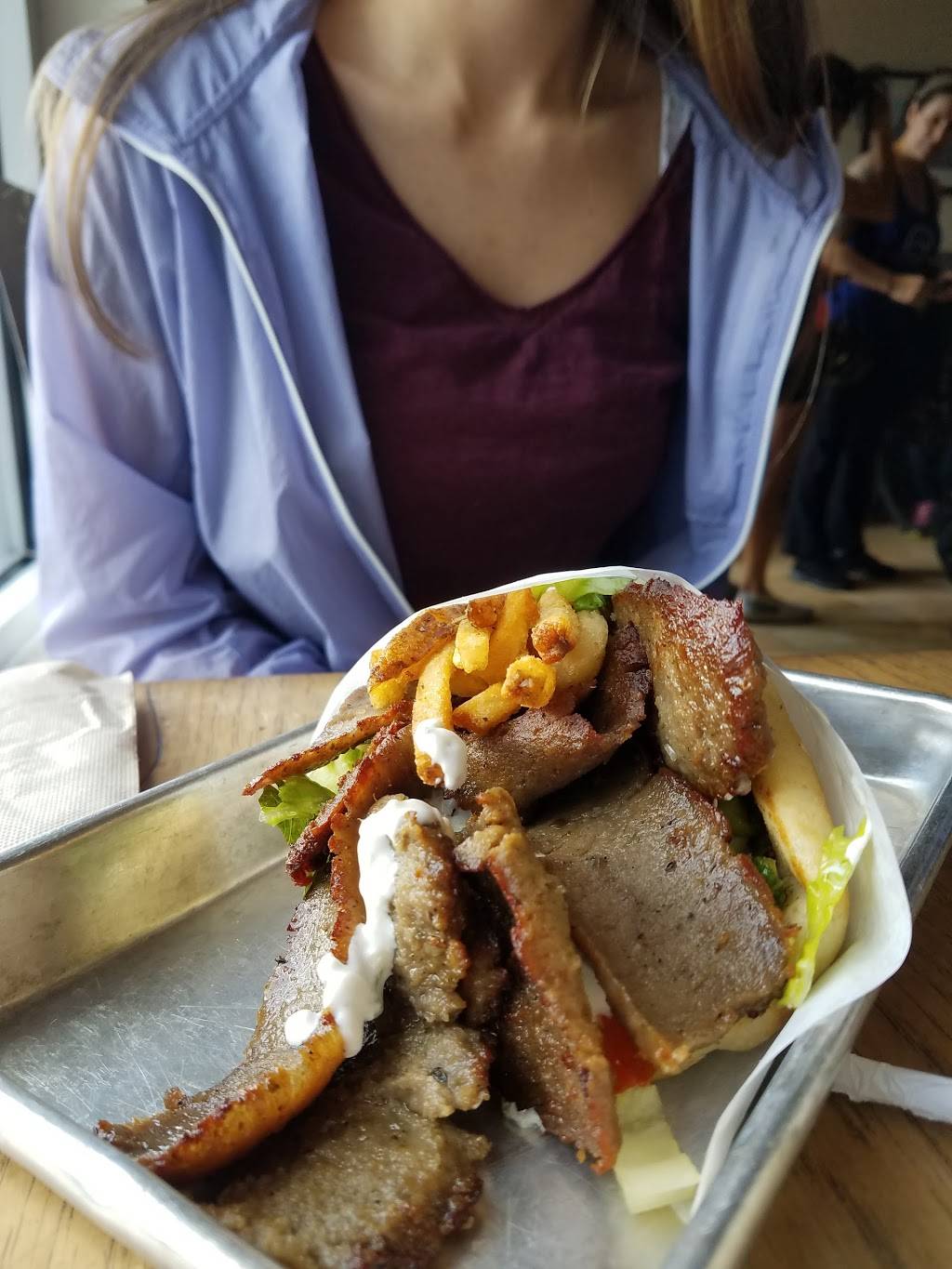 Plaka Grill | cafe | 110 Lawyers Rd NW, Vienna, VA 22180, USA | 7033193131 OR +1 703-319-3131