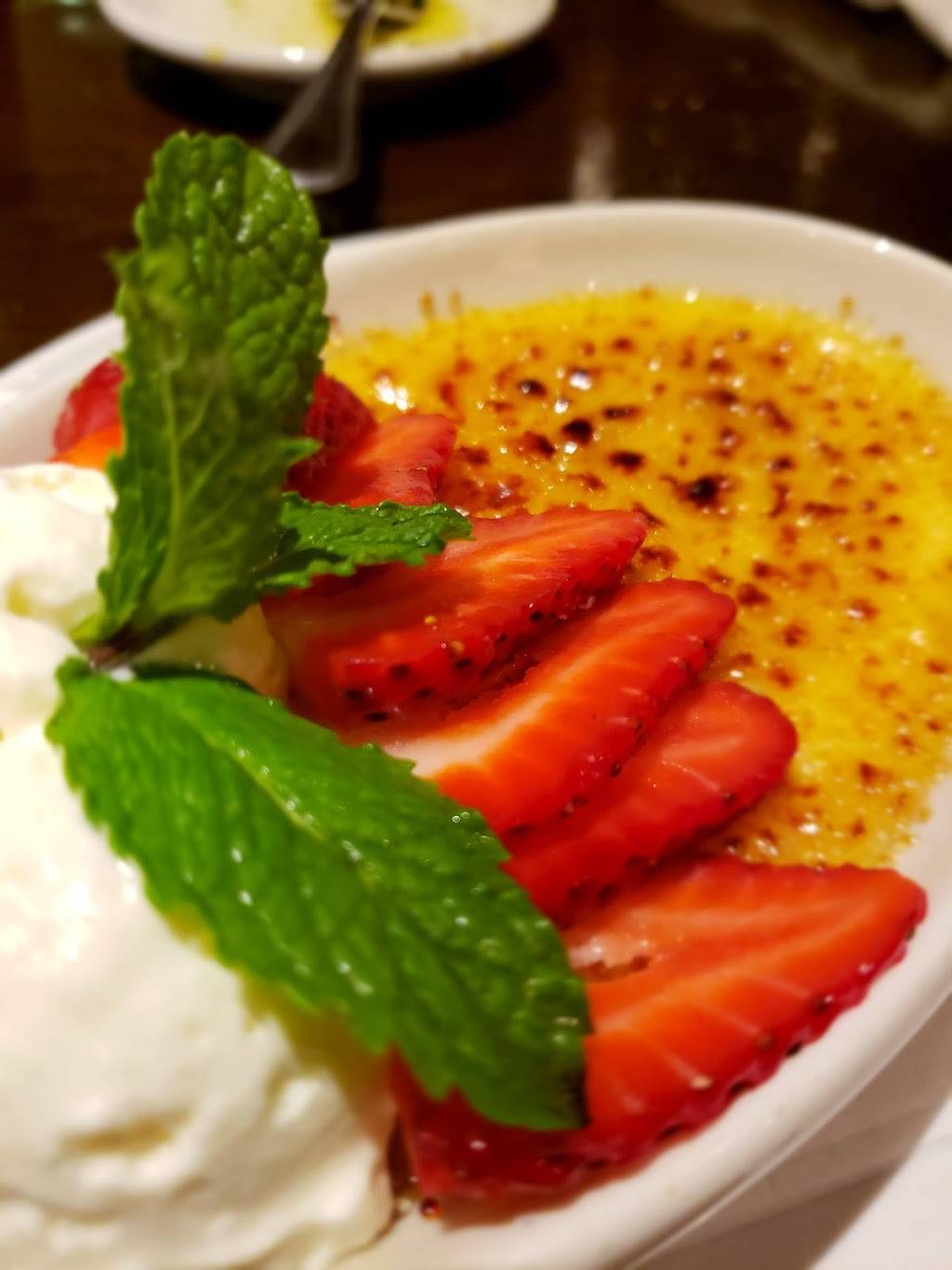 Carrabbas Italian Grill | restaurant | 5805 Trinity Pkwy, Centreville, VA 20120, USA | 7032669755 OR +1 703-266-9755