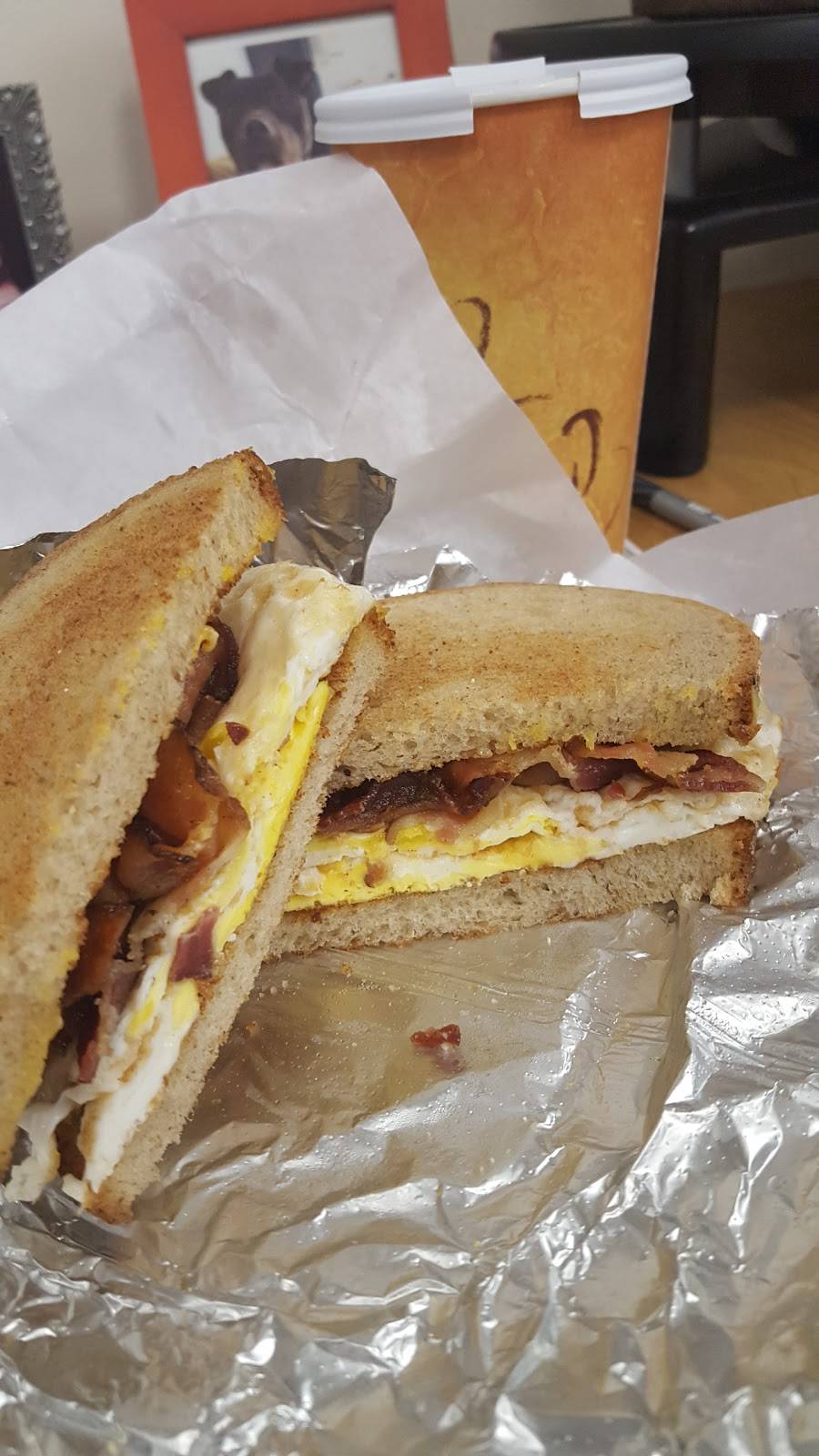 House of Heros | meal takeaway | 8 Bloomingdale Rd, Hicksville, NY 11801, USA | 5169396670 OR +1 516-939-6670