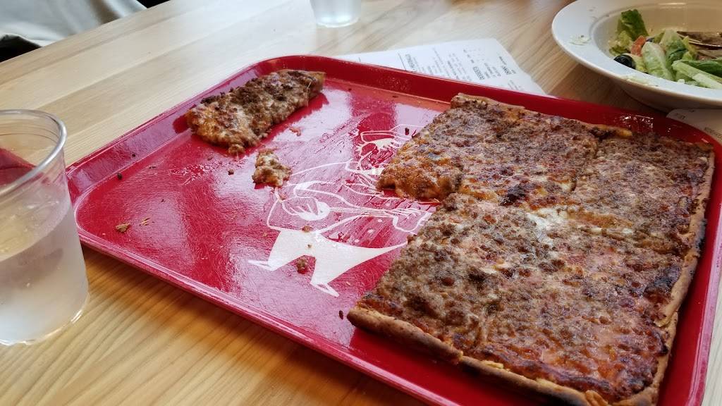 La Casa Pizzaria West at Pacific Springs | restaurant | 610 S 168th St, Omaha, NE 68118, USA | 4025066868 OR +1 402-506-6868