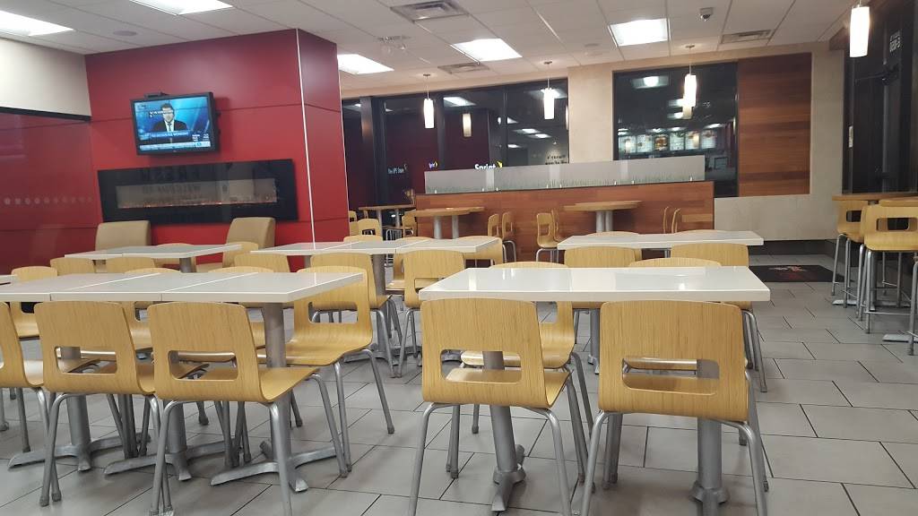 Wendys | restaurant | 70 Buckwalter Rd Suite 1050, Royersford, PA 19468, USA | 6109489518 OR +1 610-948-9518