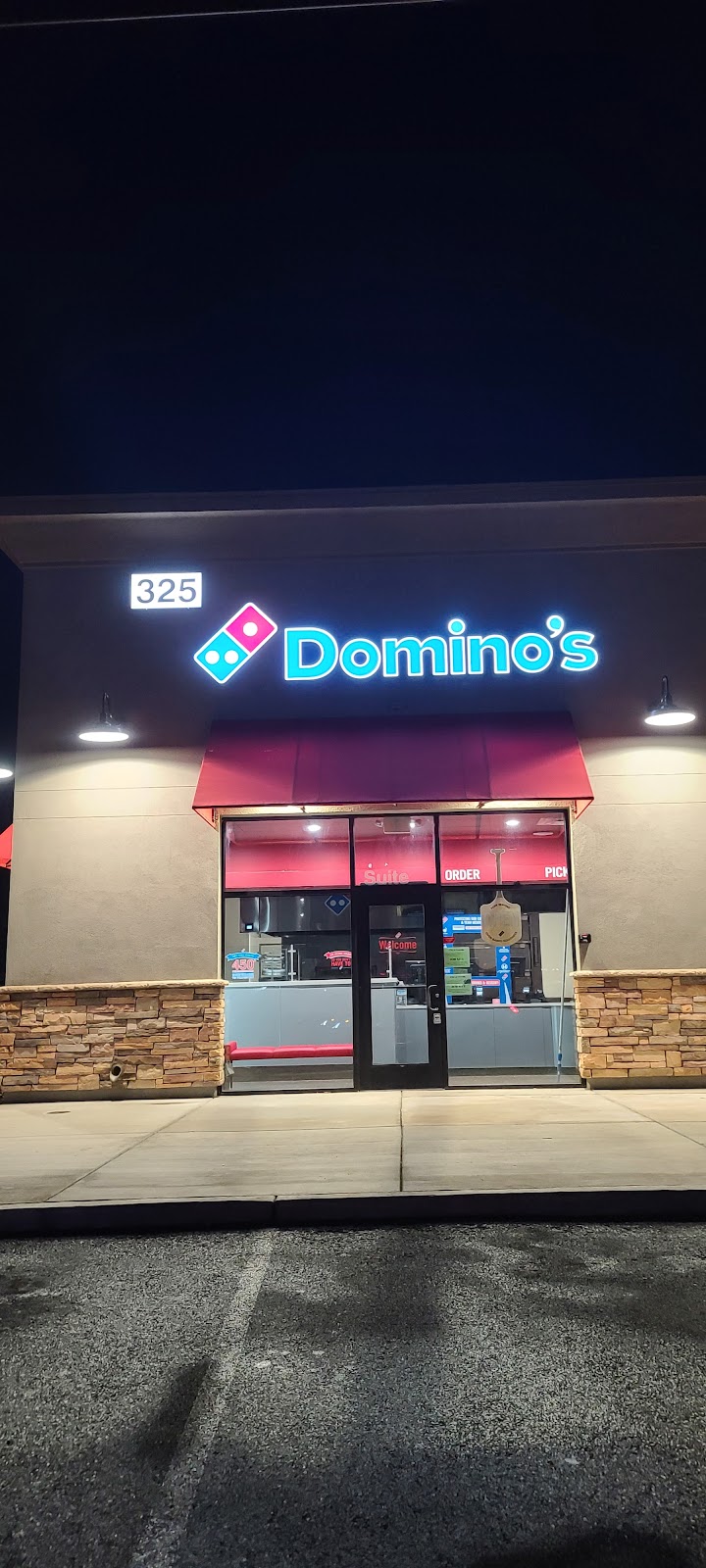 Dominos pizza | restaurant | 325 Oroville Dam Blvd E Suite E1, Oroville, CA 95965, USA | 5304035333 OR +1 530-403-5333