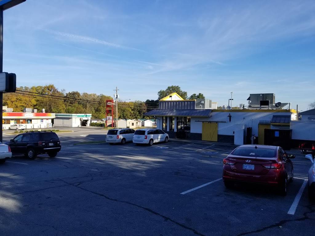 Biscuitville | cafe | 402 N Madison Blvd, Roxboro, NC 27573, USA | 3365978318 OR +1 336-597-8318