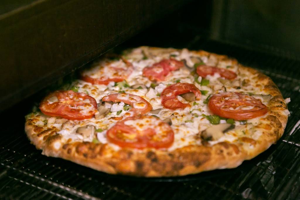 Legacy Lanes | night club | 901 N Birch St, Monticello, IA 52310, USA | 3194655077 OR +1 319-465-5077