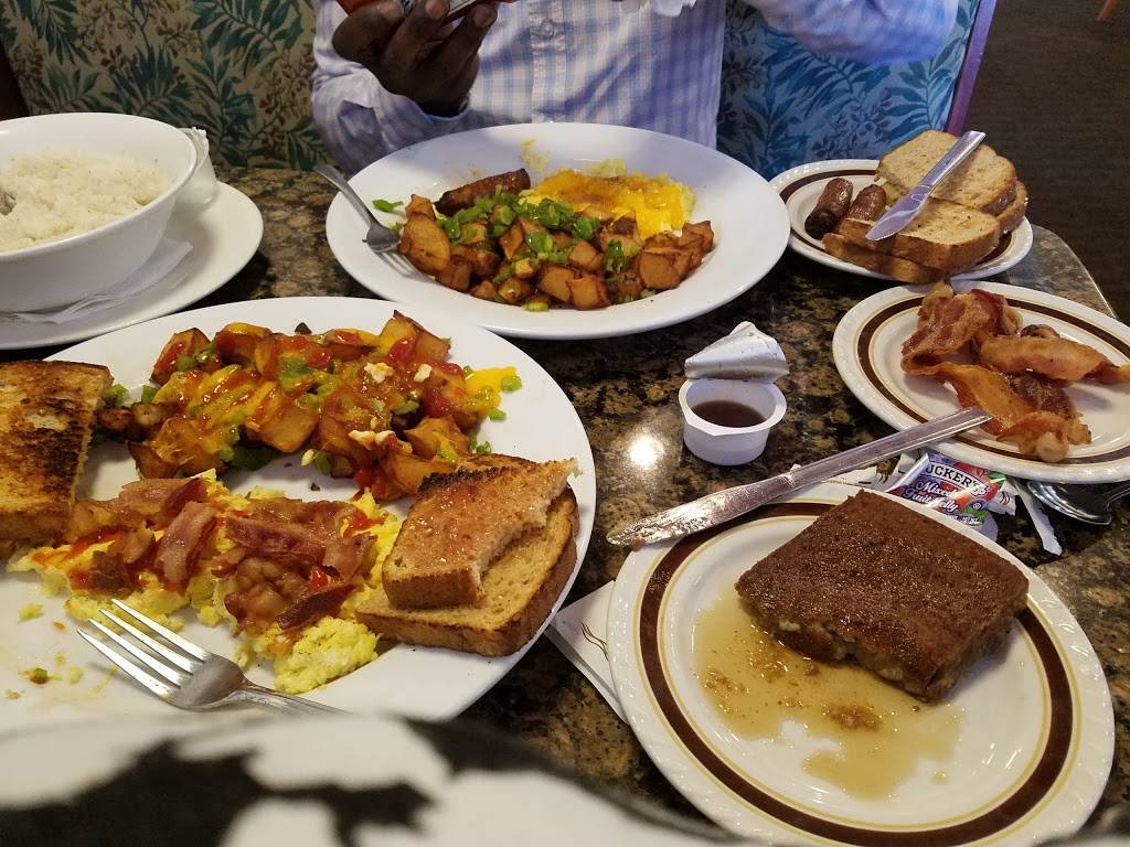 Great American Diner & Pub | restaurant | 1201 US-1 BUS, Levittown, PA 19056, USA | 2159434300 OR +1 215-943-4300