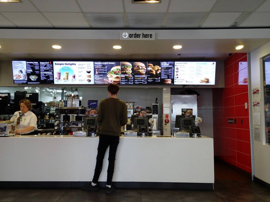 McDonalds | cafe | 2796 W Main St, San Diego, CA 92113, USA | 6192327615 OR +1 619-232-7615