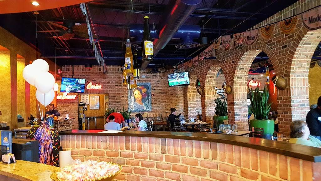 La Parrilla Mexican Restaurant | restaurant | 2500 Dallas Hwy #100, Marietta, GA 30064, USA | 7704249500 OR +1 770-424-9500