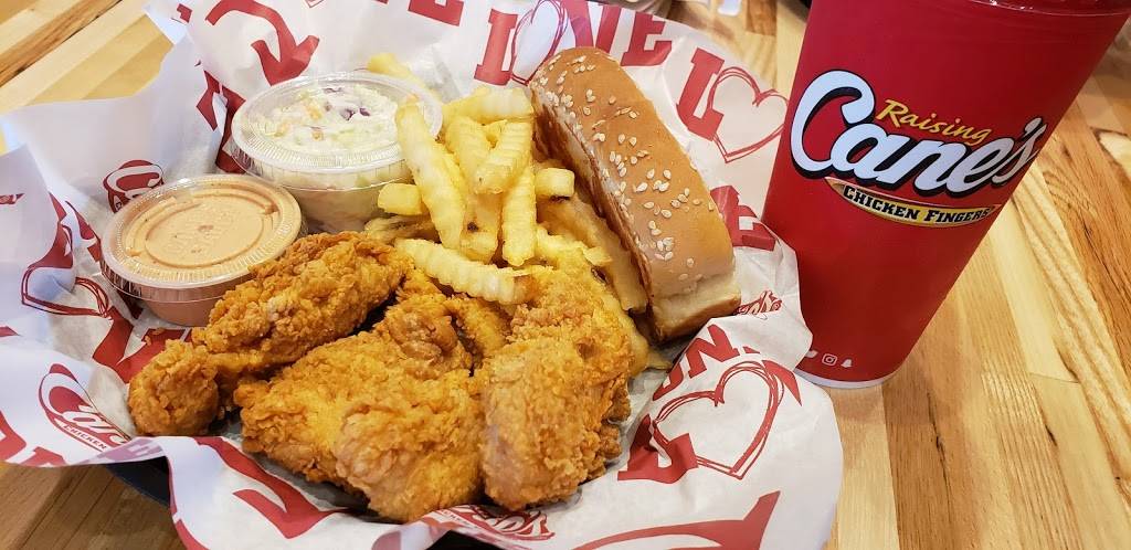 Raising Canes Chicken Fingers | meal takeaway | 200 S MacArthur Blvd, Oklahoma City, OK 73128, USA | 4059495549 OR +1 405-949-5549