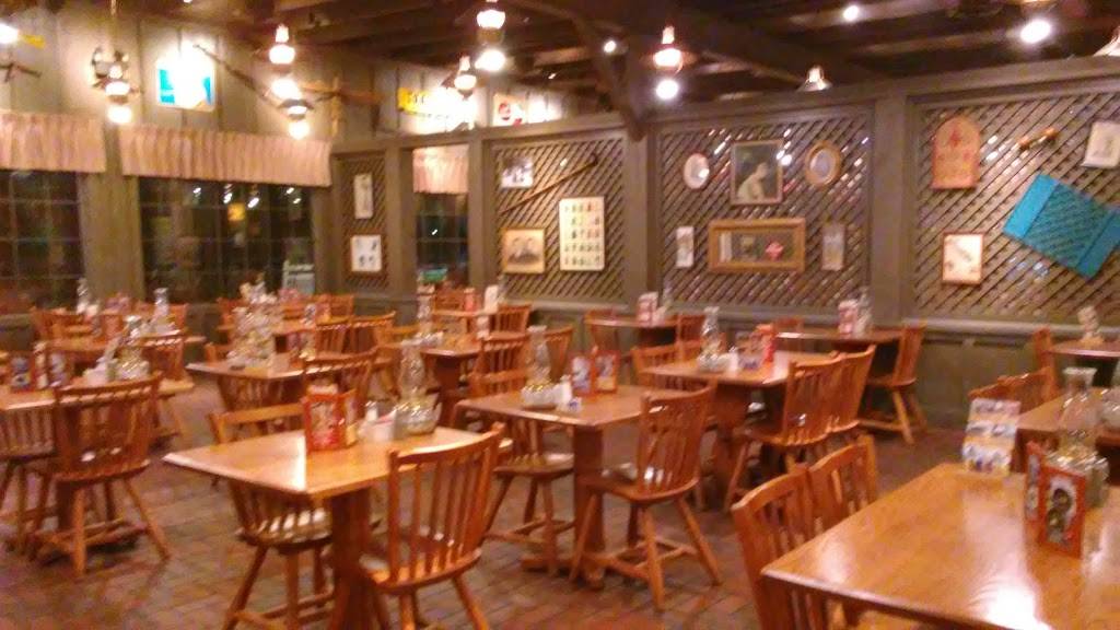 Cracker Barrel Old Country Store | restaurant | 889 S Stemmons Fwy, Lewisville, TX 75067, USA | 9724366813 OR +1 972-436-6813