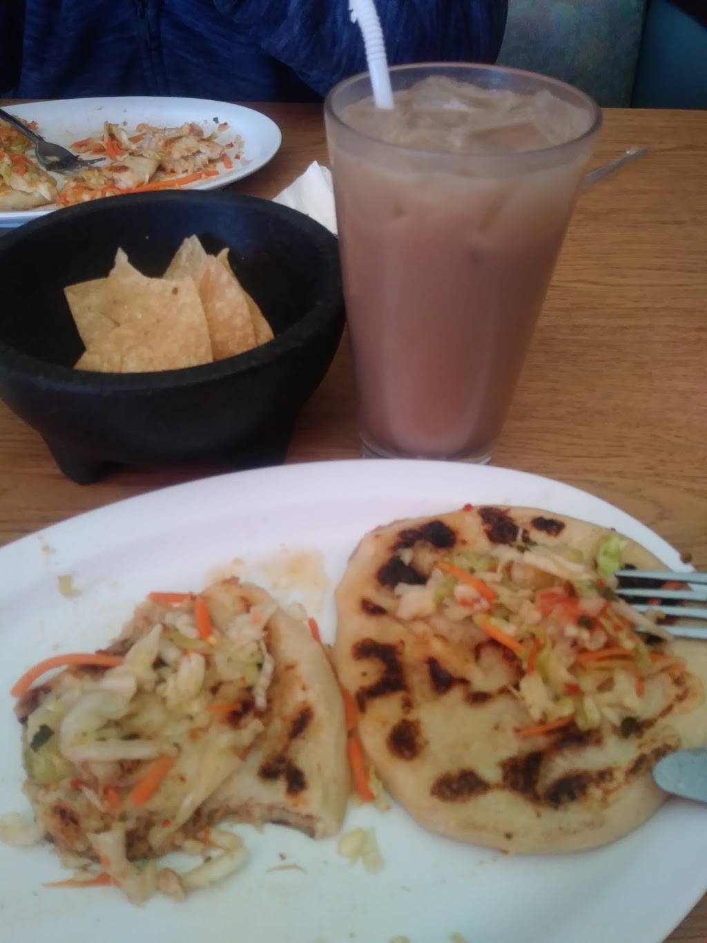 Lotus Lounge | restaurant | 1135 N Vermont Ave, Los Angeles, CA 90029, USA | 3236648554 OR +1 323-664-8554