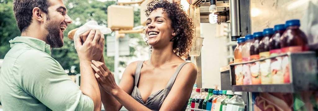 Hot Diggity Dog & Bun | restaurant | 602 NW Placid Ave, Port St. Lucie, FL 34983, USA | 7722090615 OR +1 772-209-0615