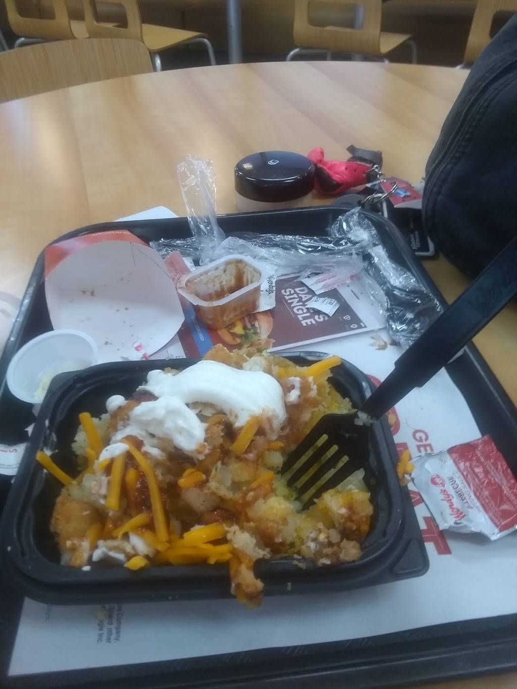 Wendys | restaurant | 811 S 5th St, Waco, TX 76706, USA | 2542276480 OR +1 254-227-6480