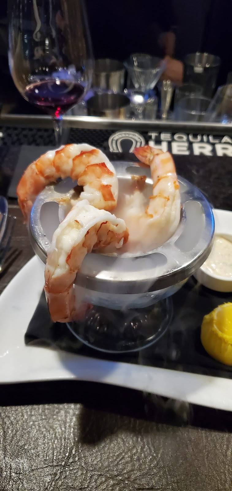 Elways | restaurant | 174 Gore Creek Dr, Vail, CO 81657, USA | 9707547818 OR +1 970-754-7818