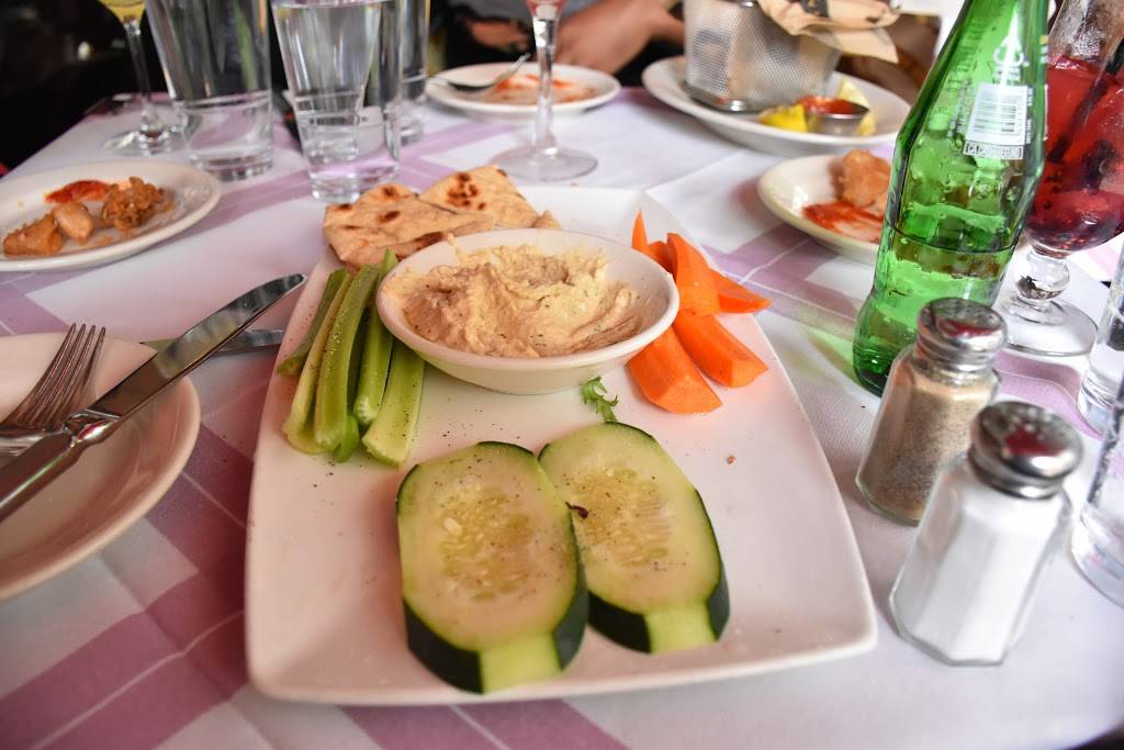 Tavern On Rush | restaurant | 1031 N Rush St, Chicago, IL 60611, USA | 3126649600 OR +1 312-664-9600