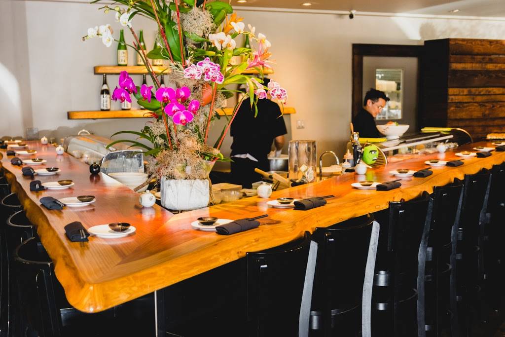 AKEMI Japanese Restaurant | restaurant | 1695 Solano Ave, Berkeley, CA 94707, USA | 5105241286 OR +1 510-524-1286