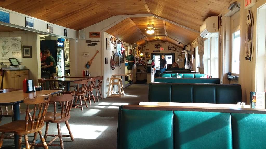 Anglers Restaurant | restaurant | 542 Elm St, Newport, ME 04953, USA | 2073683374 OR +1 207-368-3374