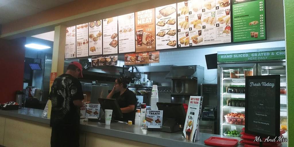 Del Taco | meal takeaway | 8941 Corbin Ave, Northridge, CA 91324, USA | 8187098536 OR +1 818-709-8536