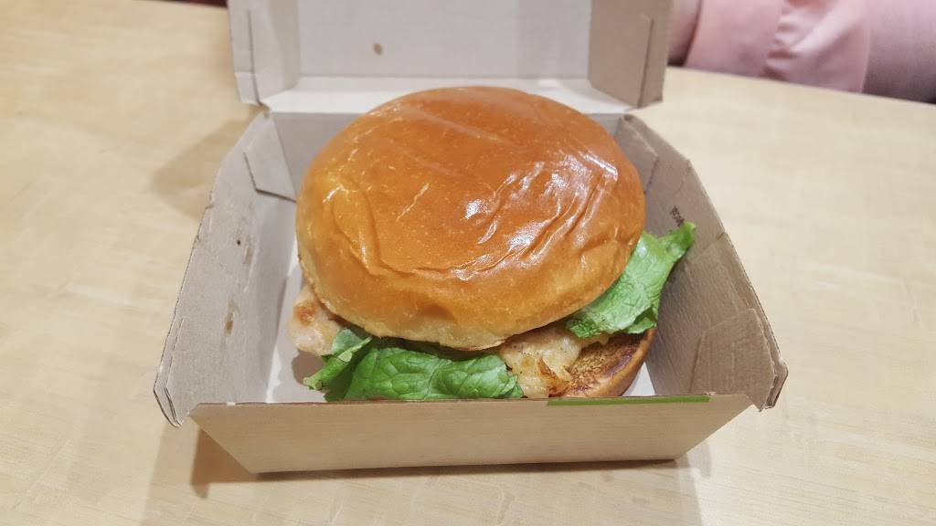 McDonalds | cafe | 14200 Beach Blvd, Jacksonville, FL 32250, USA | 9042233349 OR +1 904-223-3349