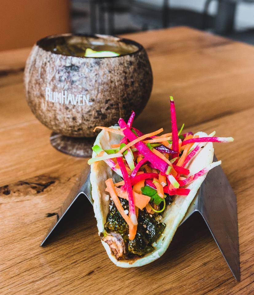 Fusion Eats | restaurant | 9 Greenway Plaza #150, Houston, TX 77046, USA | 7134222882 OR +1 713-422-2882