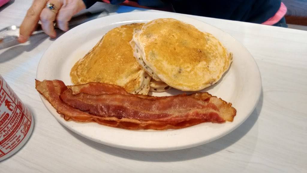 M & M Grill | restaurant | 218 E State St, Colon, MI 49040, USA | 2694322905 OR +1 269-432-2905