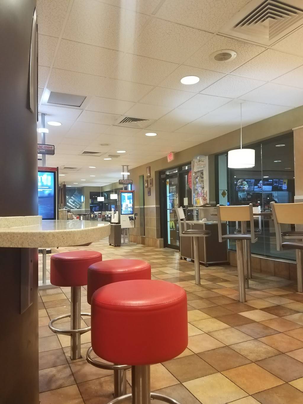 McDonalds | cafe | 10019 E Adamo Dr, Tampa, FL 33619, USA | 8132523716 OR +1 813-252-3716