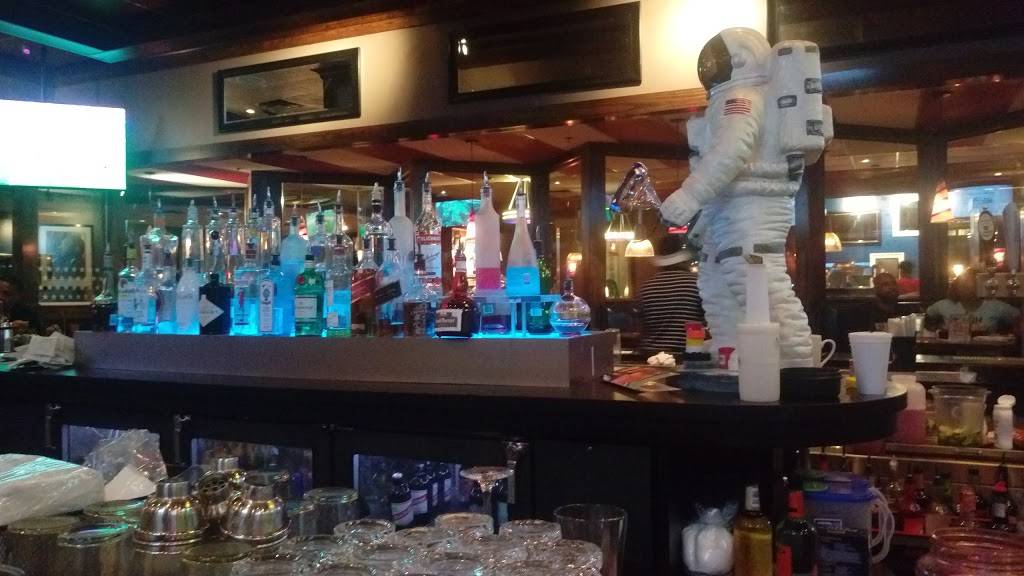 TGI Fridays | restaurant | 4459 S Laburnum Ave, Richmond, VA 23231, USA | 8042363860 OR +1 804-236-3860