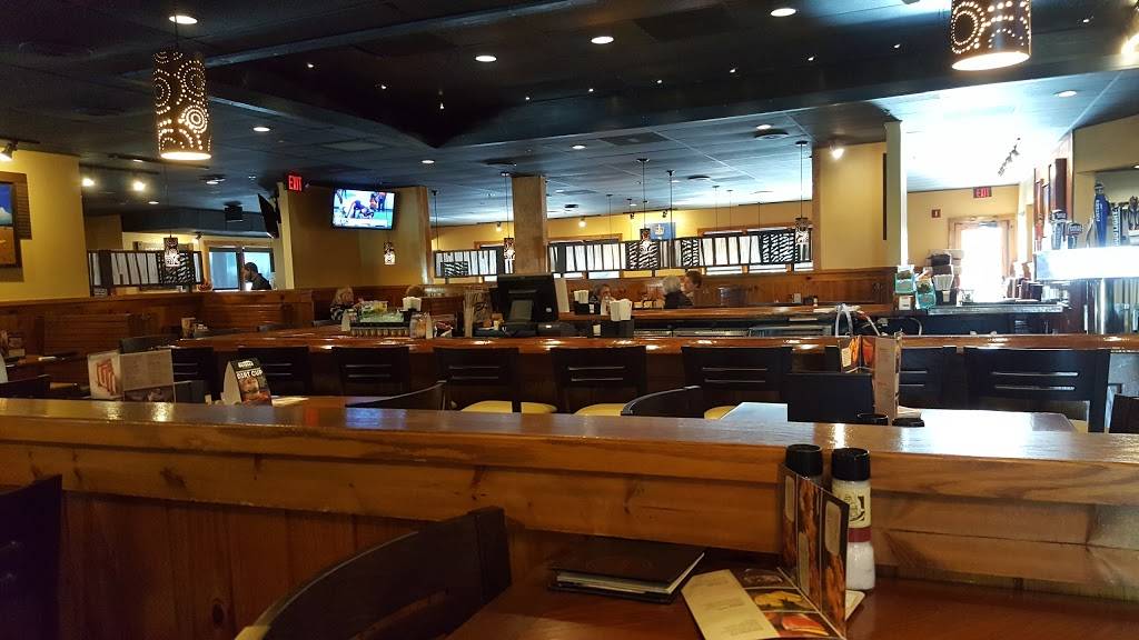 Outback Steakhouse | restaurant | 132 Marsh Hill Rd, Orange, CT 06477, USA | 2037950700 OR +1 203-795-0700