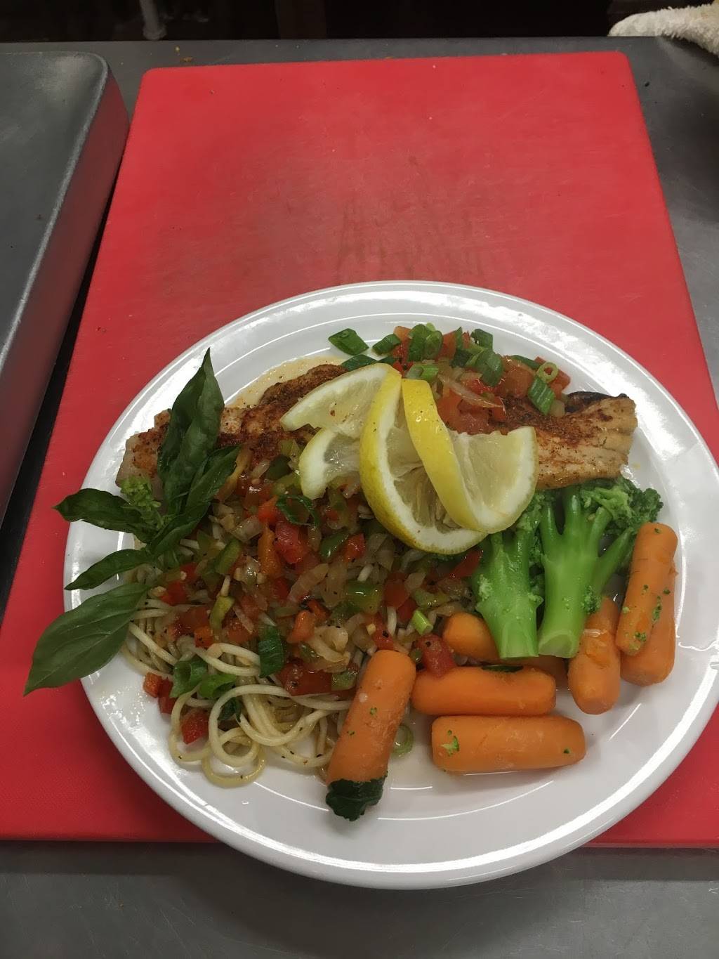 Rosen Krown | restaurant | 875 Monroe Ave, Rochester, NY 14620, USA | 5852705869 OR +1 585-270-5869